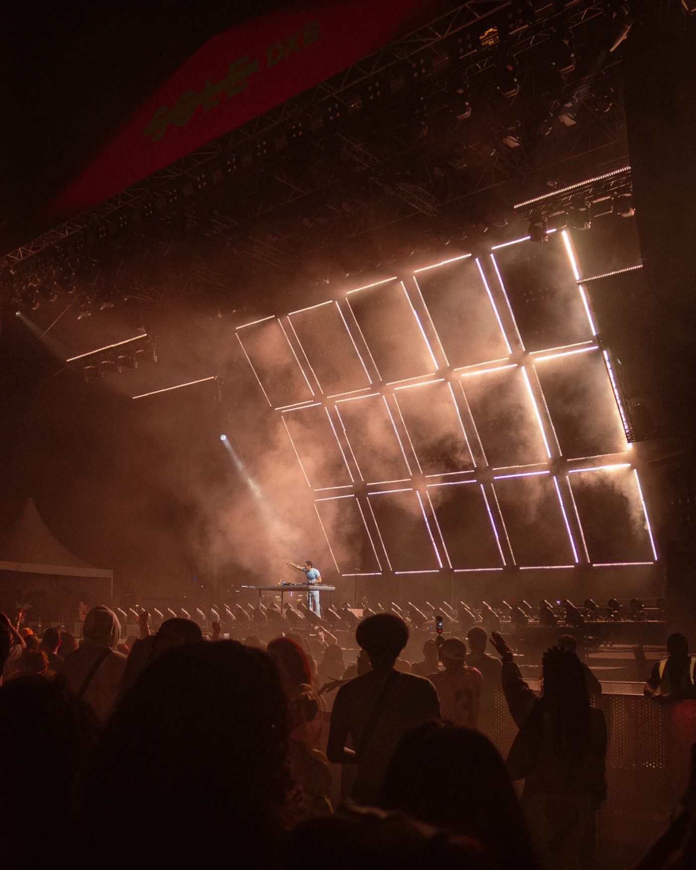 Sole DXB stage with light panels